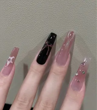 ネイル EMI ANA.CHUOのネイルデザイン