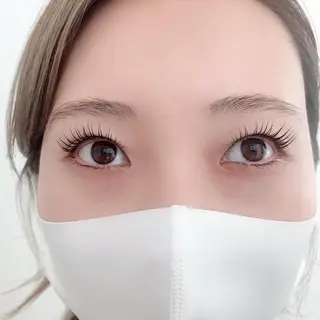 マツエク・マツパ まつげ屋さんLAPU所属・まつげ屋さんLAPU AYAKAのマツエク・マツパデザイン