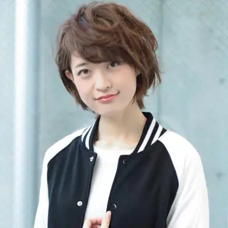 ミディアム カラー パーマ 須賀 一美のヘアスタイル