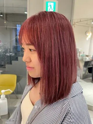 ミディアム カラー 由比藤理子 ブリーチカラー🌈のヘアスタイル