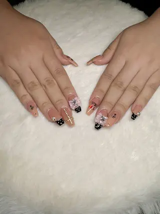 ネイル ねいる屋　Anela 美優のネイルデザイン