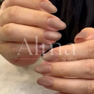 ネイル Alma by kittys 谷保店所属・Alma chitoseのネイルデザイン