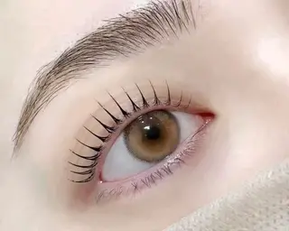 パーマ アデル まつげサロンのマツエク・マツパデザイン