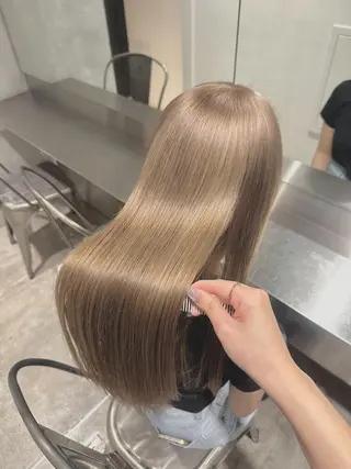 ロング カラー ハイトーン･髪質改善 MIOKAのヘアスタイル