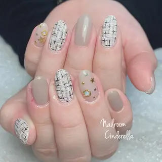 ネイル Nailroom. Cinderellaのネイルデザイン