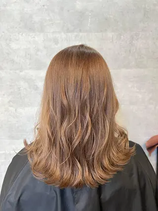 ミディアム 難波/ハイトーン 🦋AOI🦋のヘアスタイル