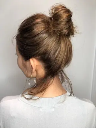 ロング カラー ヘアアレンジ HairSignature所属・ブリーチ指名神戸 No.1美容師RENのヘアスタイル