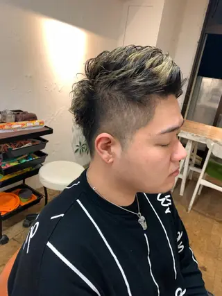 カラー Beyond（kitaro）所属・石井辰功也 フリーランス美容師のヘアスタイル