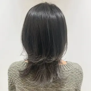 ミディアム カラー 🐺ウルフ/レイヤー 似合わせ‎🤍沙羅のヘアスタイル