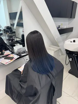ロング カラー ブリーチカラー 安田海音のヘアスタイル