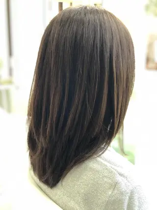 セミロング 丁寧なカットが評判！ 生駒富雄☆丸上のヘアスタイル