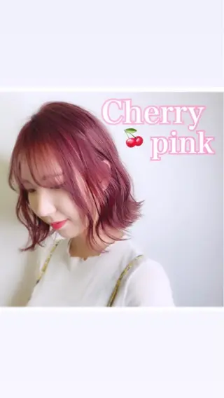 ミディアム カラー 宮永 智香のヘアスタイル