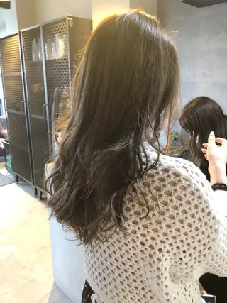 セミロング カラー 倉家 聖のヘアスタイル