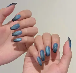 ネイル 高木 維麗絲のネイルデザイン