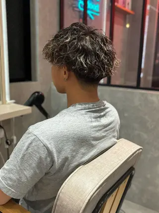 ショート パーマ メンズ 長谷川 湧のヘアスタイル