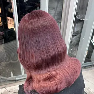 セミロング カラー HIKARI🐈‍⬛ レイヤー×デザインのヘアスタイル