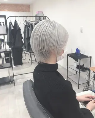 ショート カラー 【tejina】 ochiのヘアスタイル