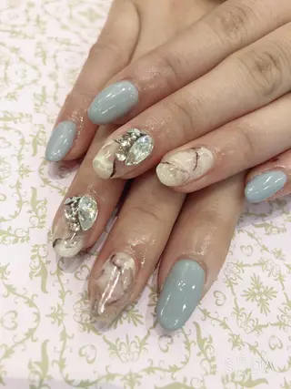 ネイル Piacere所属・Piacere 絵美のネイルデザイン