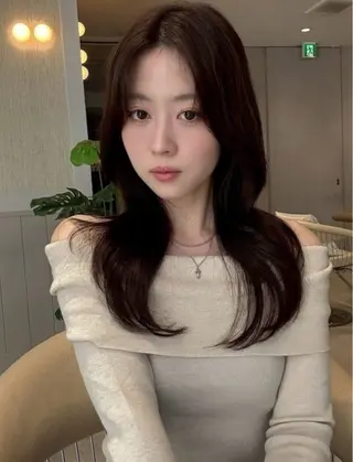 セミロング ブリーチ/縮毛矯正/ 韓国/💗ホノカ💗のヘアスタイル