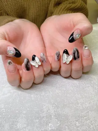 ミディアム JNA認定講師🌸 RIEのネイルデザイン