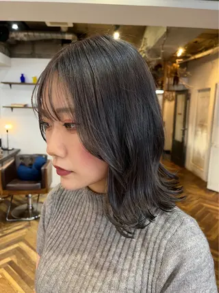 ミディアム カラー HOMIE TOKYO所属・sora / 渋谷 / ハイトーンのヘアスタイル