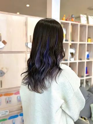 ロング カラー 生尾 虹水のヘアスタイル