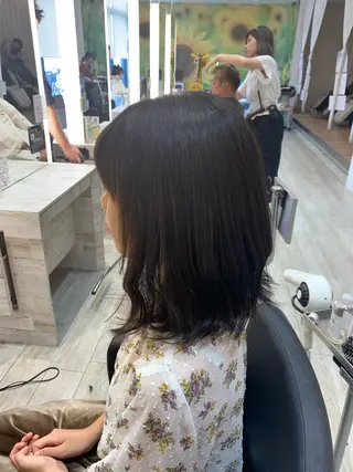 ミディアム レイヤー／パーマ 西山賢志のヘアスタイル