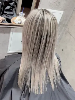 カラー ハイトーン✨ブリーチ ✨高田めぐみのヘアスタイル