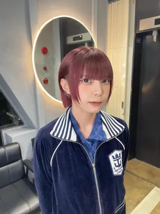 ショート TATSUブリーチ/ ミルクティーベージュのヘアスタイル