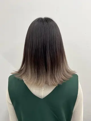 セミロング カラー 【公式】amble luxe池袋東口🩷のヘアスタイル