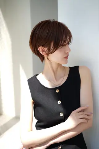 ショート カラー 加賀 千聖 /soigneのヘアスタイル