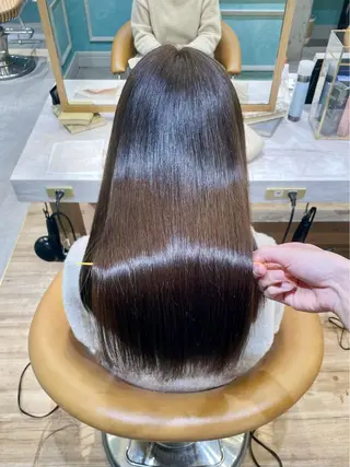 セミロング 縮毛矯正　髪質改善 韓国風レイヤー　吉田のヘアスタイル