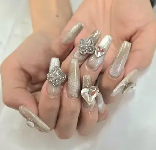 ネイル 河野ちえ (雑誌掲載サロン)のネイルデザイン