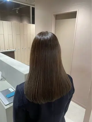 セミロング Un ami shibuya所属・平居 舞白のヘアスタイル