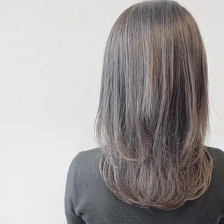 セミロング MYRTLE TSUNODAのヘアスタイル