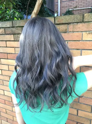 セミロング カラー 韓国ヘア🤍髪質改善 🇰🇷AKANEのヘアスタイル