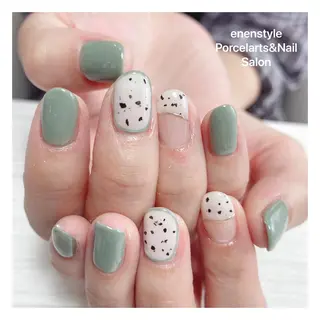 ショート ネイル 👑enen style👑のネイルデザイン