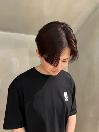 ショート mei🪽 カラーモデルのヘアスタイル