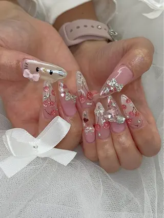 ネイル 五十嵐 美智のネイルデザイン