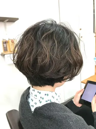 セミロング パーマ 美容師歴18年 ALBA 齊藤のヘアスタイル