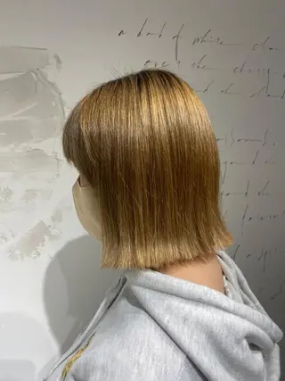 ミディアム カラー 鳴海 稜真のヘアスタイル