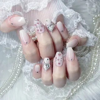 ネイル Minami 🍓のネイルデザイン