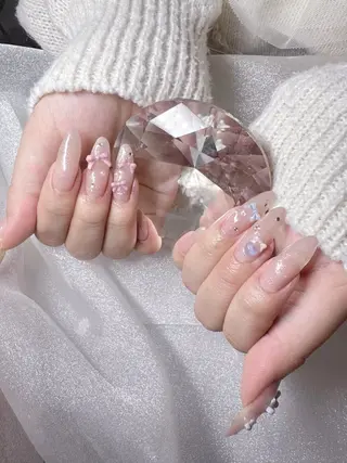 ネイル LoveOrchid所属・髙田 亜美のネイルデザイン