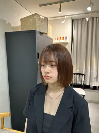 ミディアム JOS所属・上野/エフェクトブリ ーチ✂︎touiのヘアスタイル