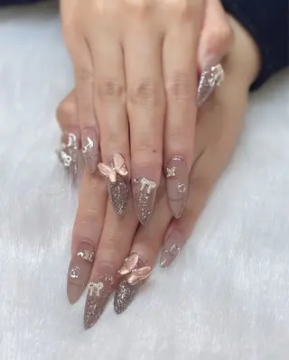 ネイル La chouchou所属・透明感/フィルイン/ 亀戸5分ラシュシュのネイルデザイン