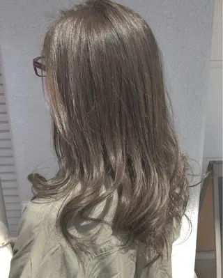 セミロング カラー レイヤーカット匠 イソザキノリユキのヘアスタイル