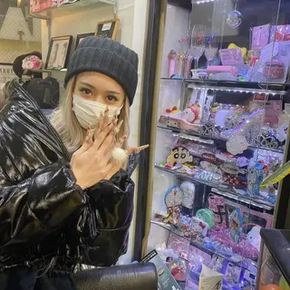 ネイル MADIA所属・momo .のネイルデザイン