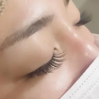 マツエク・マツパ メンズアイブロウ MAXIの眉毛・アイブロウイメージ