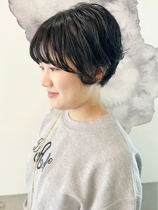 ショート パーマ 園田あずさ/髪質改善 /透明感カラーのヘアスタイル