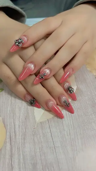 ネイル HANA 川越東口ネイルサロンのネイルデザイン